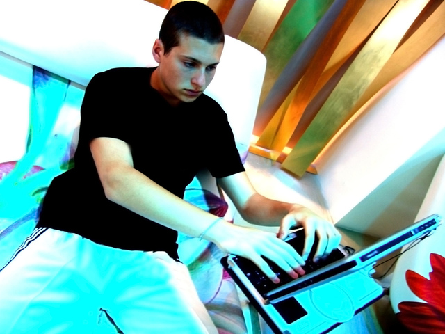 Domácí pohodlí při surfování